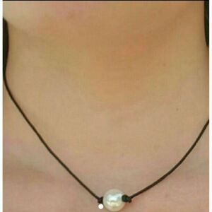 Handmade leather pearl choker!